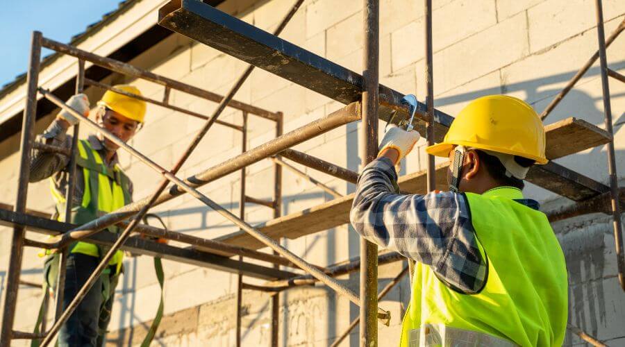 Professional fairlawn roofing services in Wood River, IL